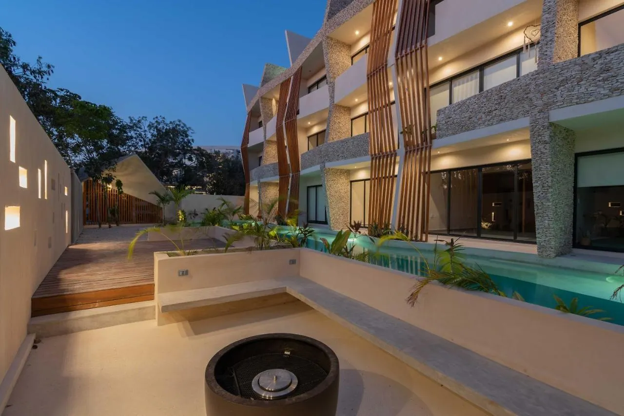 Kanah Tulum 0*,  Messico