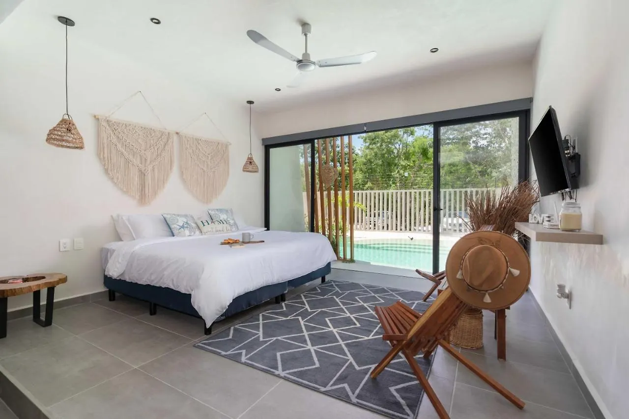Kanah Tulum 0*,  Messico